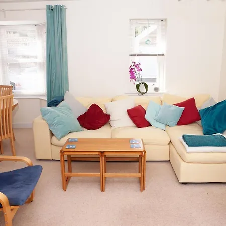 Stylish And Cosy Townhouse - Free Parking Будинок відпочинку
