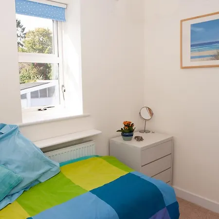 Stylish And Cosy Townhouse - Free Parking